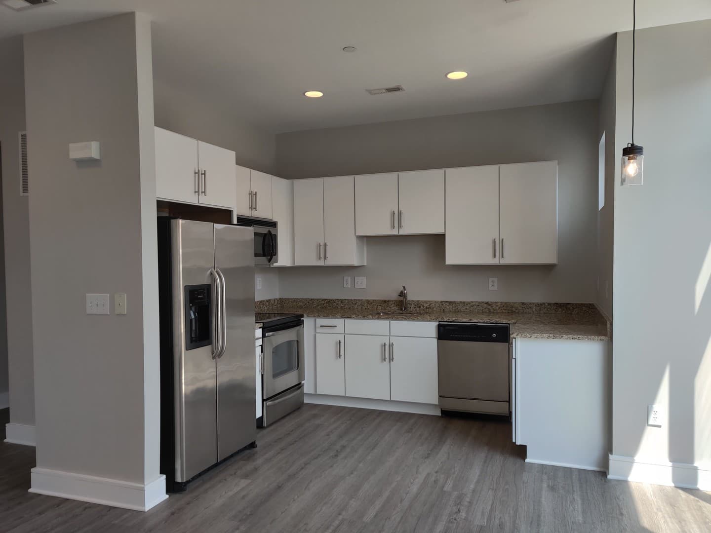 Charlotte House: 2200 Lyndhurst Ave #204 - 2200 Lyndhurst Ave #204