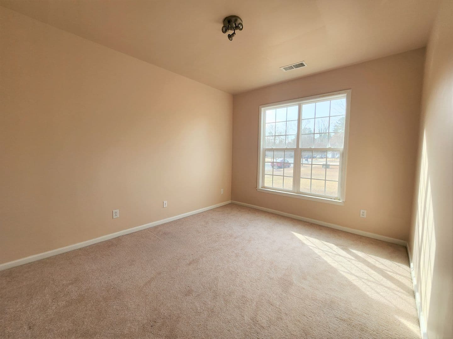Matthews House: 9618 Chanson Place