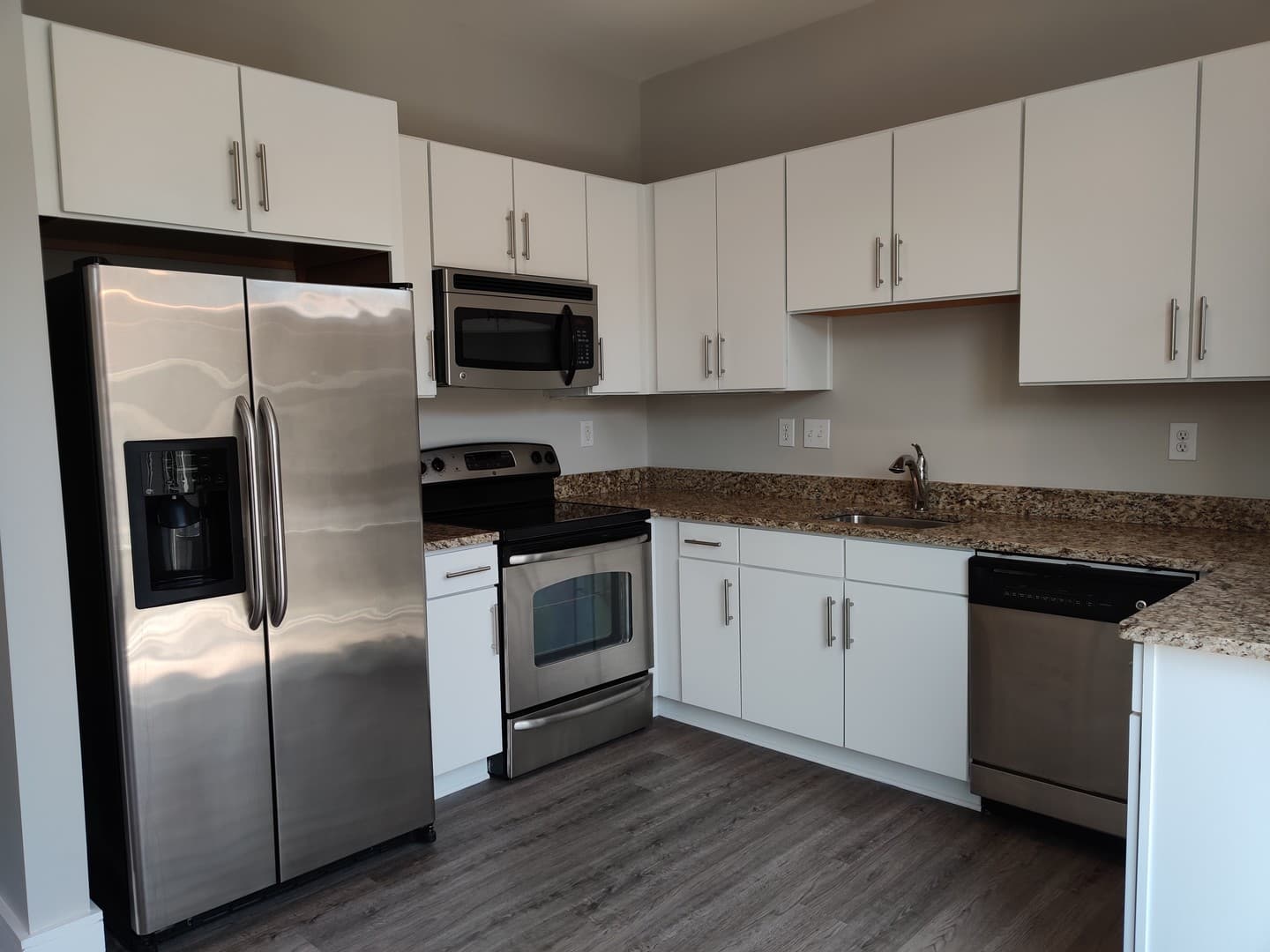 Charlotte House: 2200 Lyndhurst Ave #204 - 2200 Lyndhurst Ave #204