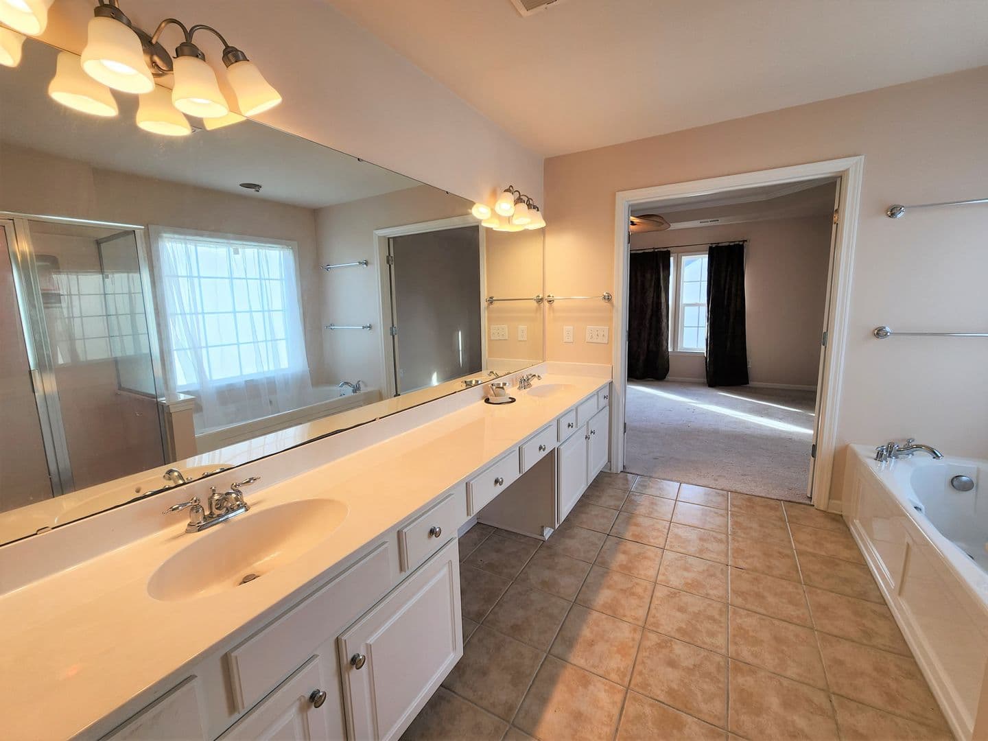 Matthews House: 9618 Chanson Place