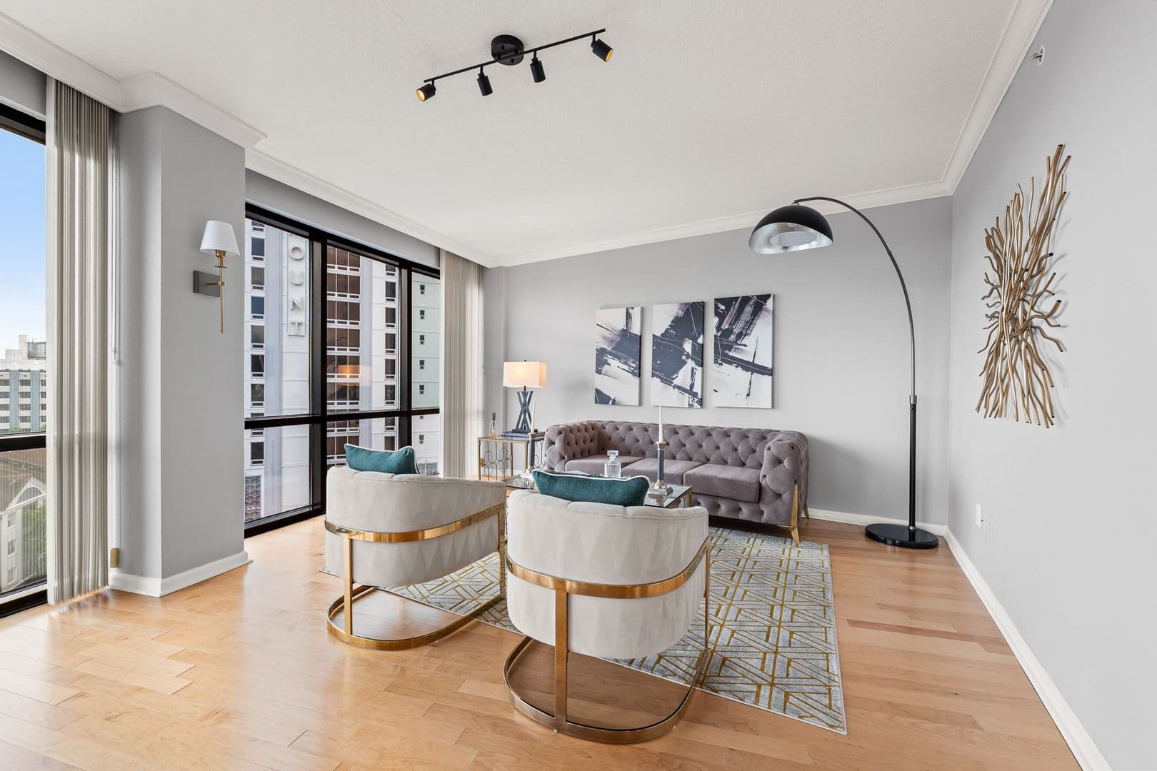 Orlando Condo: 322 E Central Blvd #901