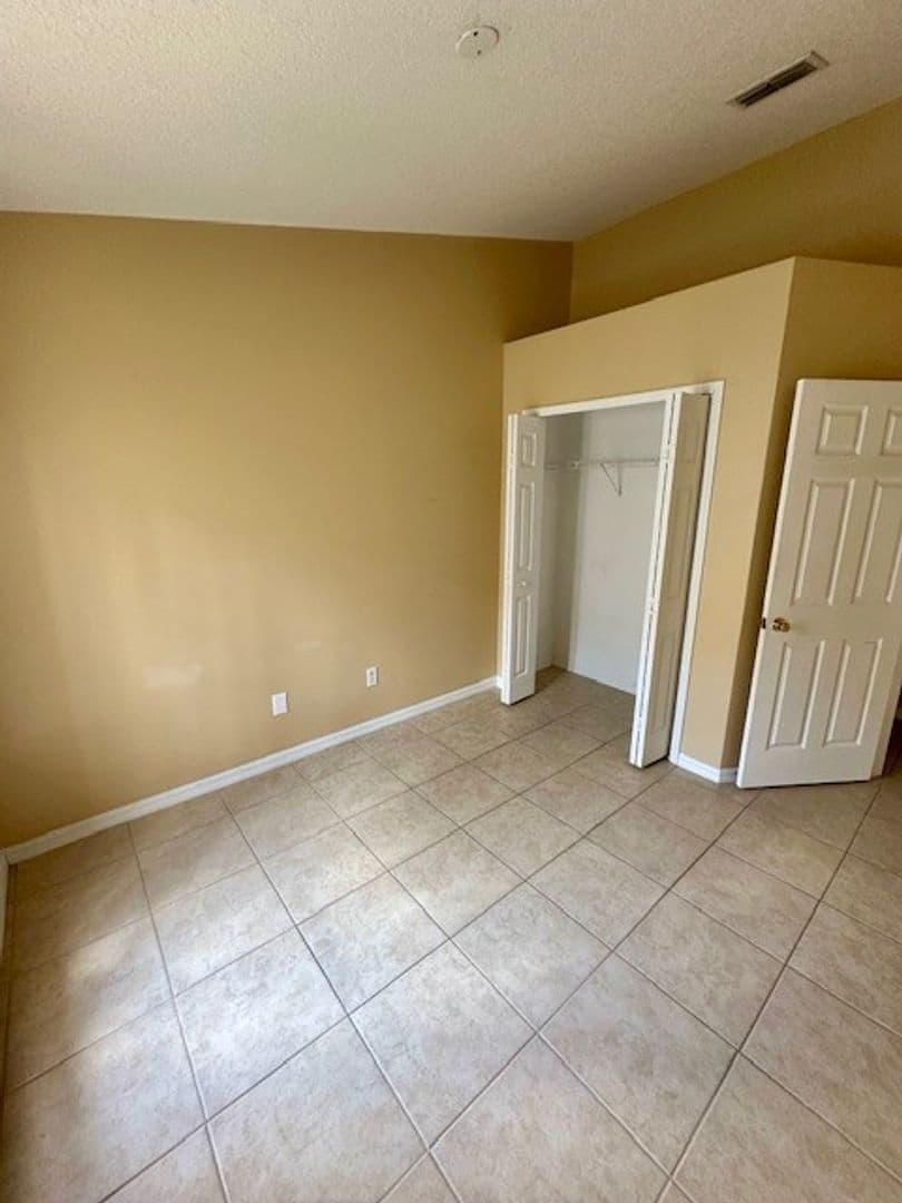 Orlando House: 5118 Hook Hollow Circle