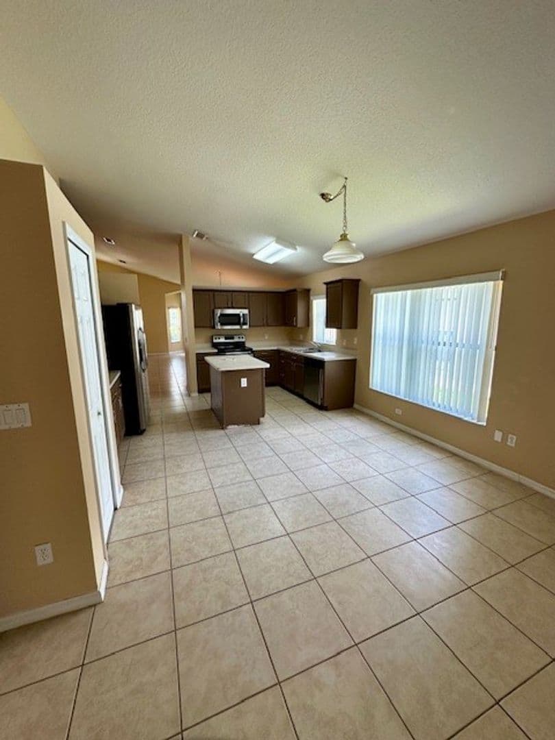 Orlando House: 5118 Hook Hollow Circle