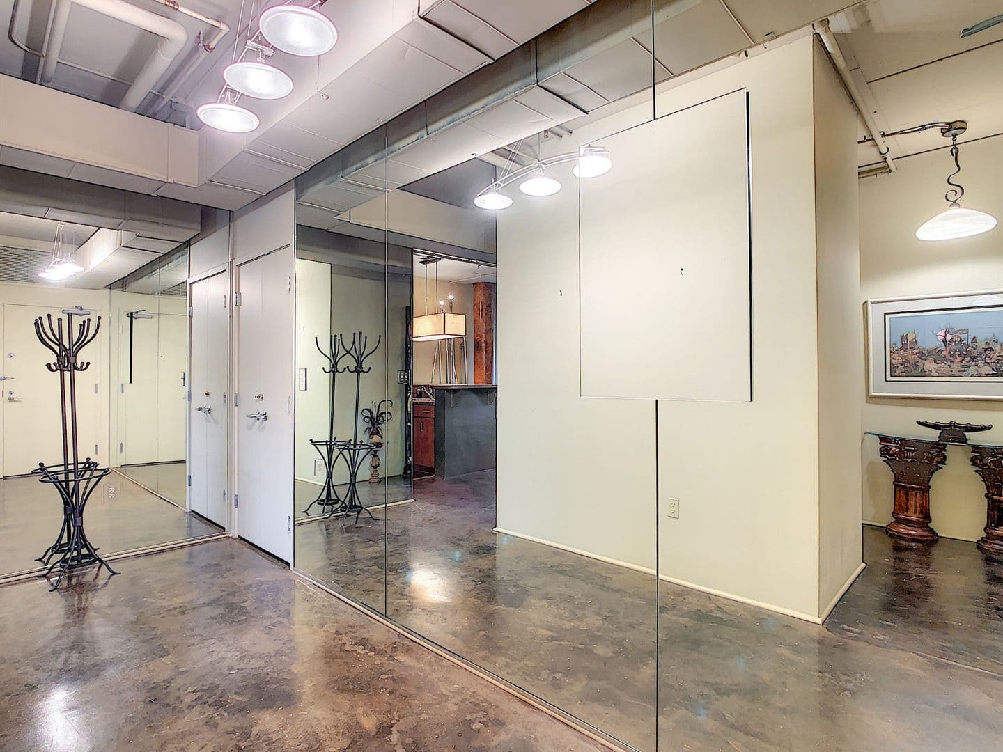 Orlando House: 10 N Summerlin Ave #30