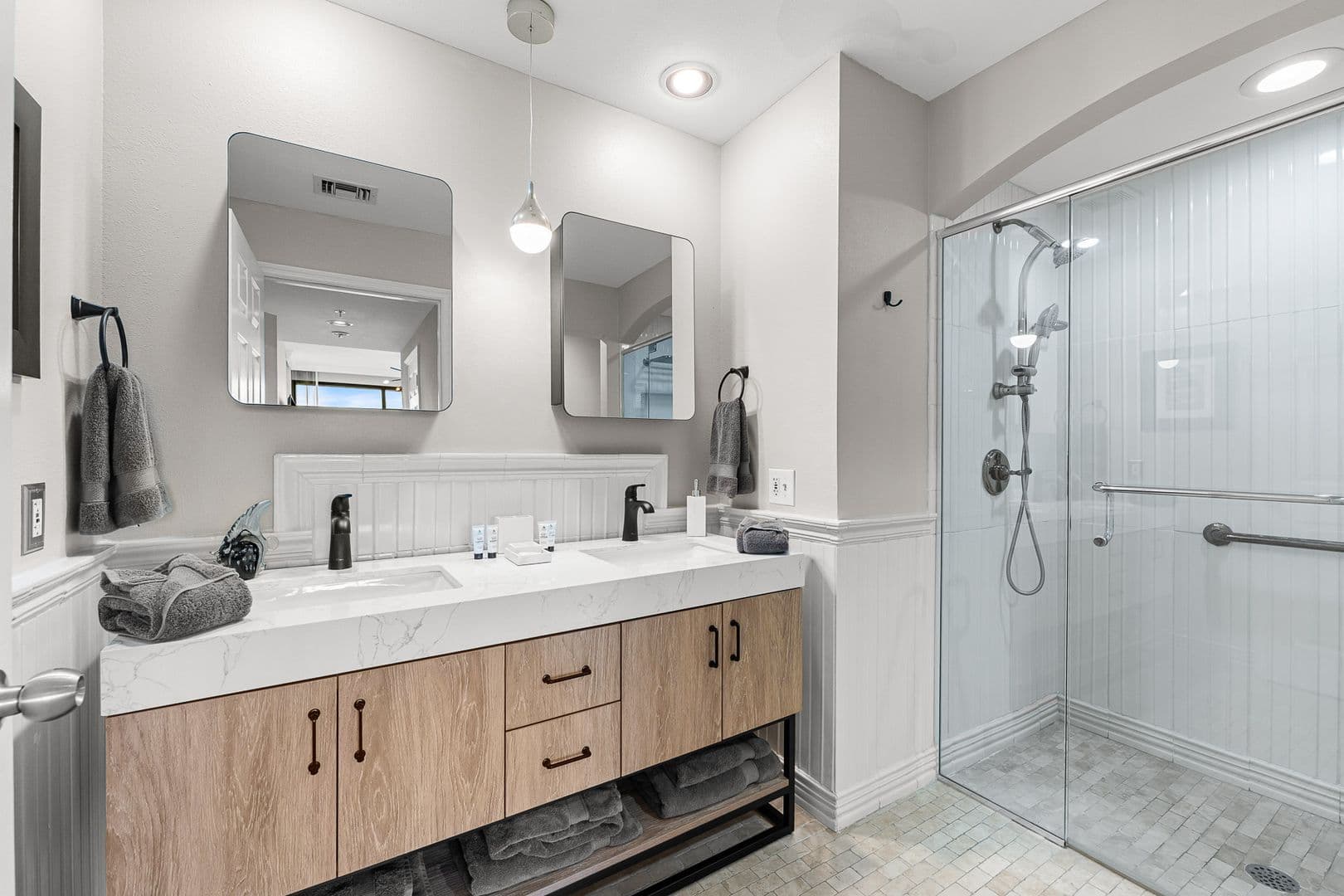 Orlando Condo: 322 E Central Blvd #901