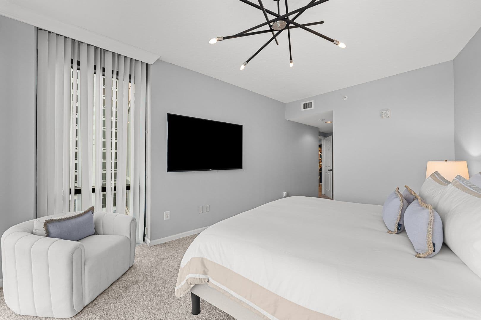 Orlando Condo: 322 E Central Blvd #901