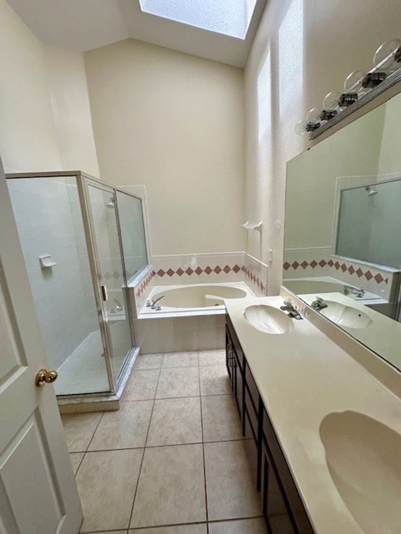 Orlando House: 5118 Hook Hollow Circle