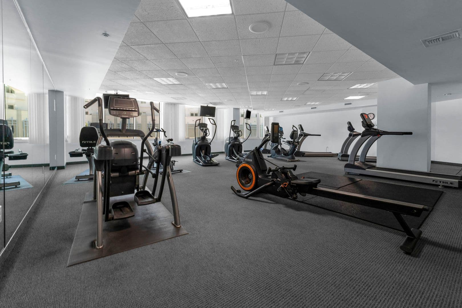 Orlando Condo: 322 E Central Blvd #901