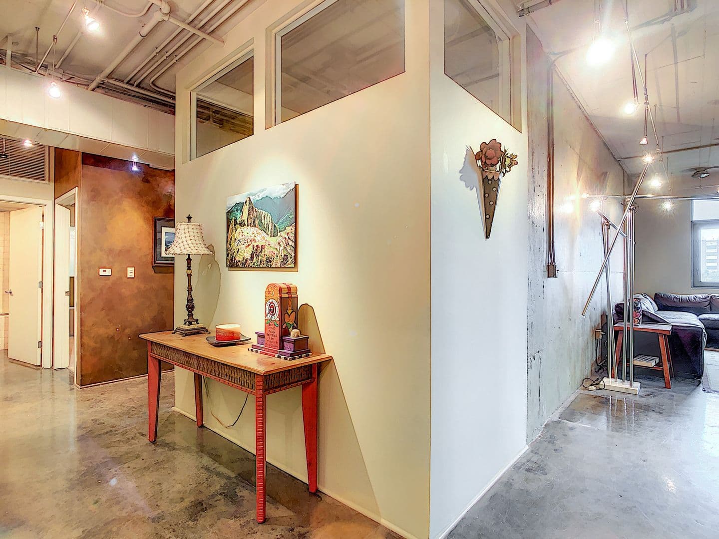 Orlando House: 10 N Summerlin Ave #30