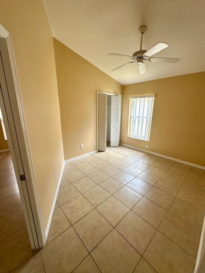 Orlando House: 5118 Hook Hollow Circle
