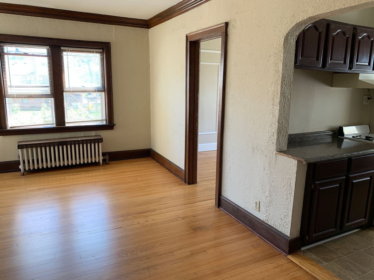 Milwaukee Apartment: 3817 N. Humboldt Ave