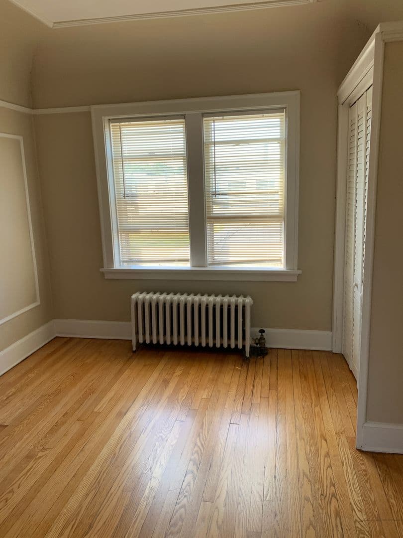 Milwaukee Apartment: 3817 N. Humboldt Ave