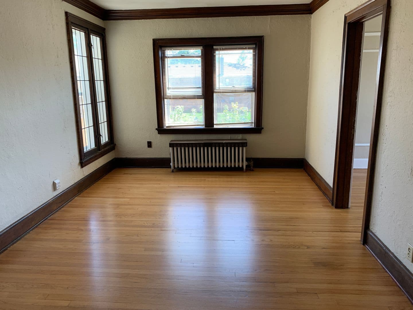 Milwaukee Apartment: 3817 N. Humboldt Ave