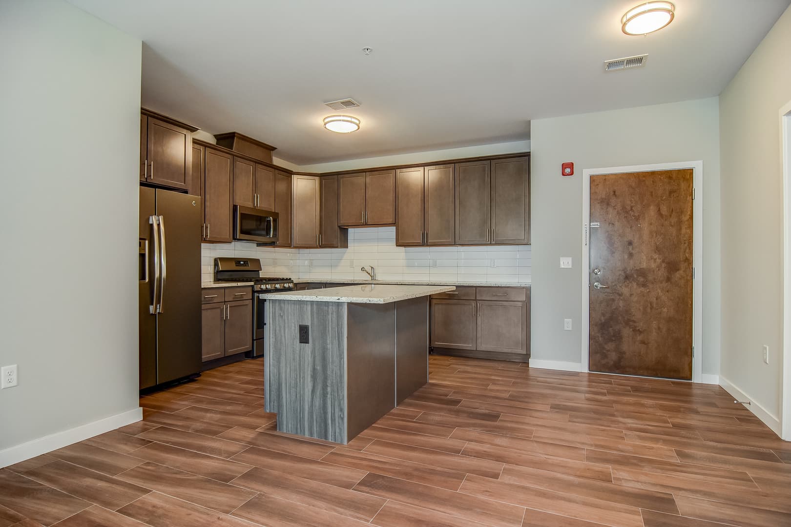 Elizabeth Apartment: 321 South Broad Street