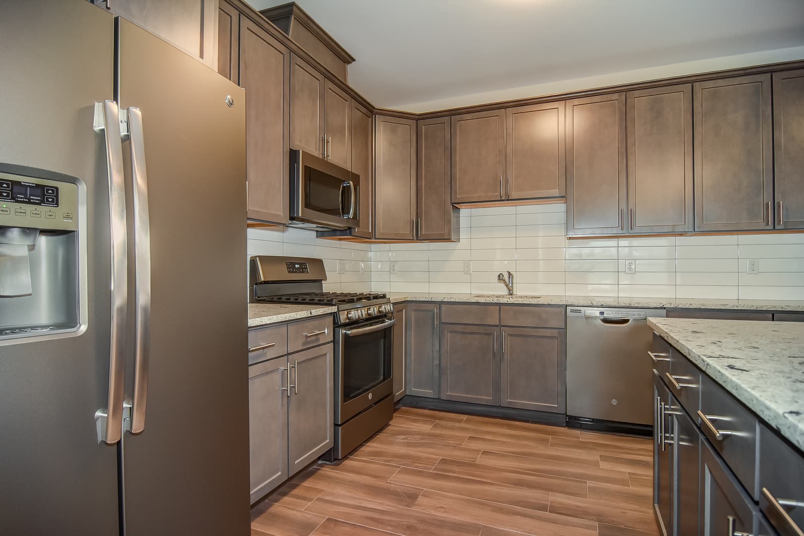 Elizabeth Apartment: 321 South Broad Street