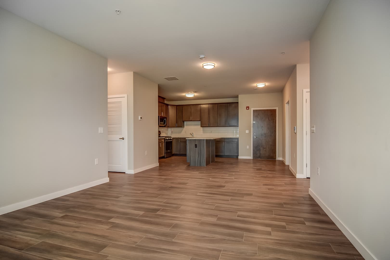 Elizabeth Apartment: 321 South Broad Street