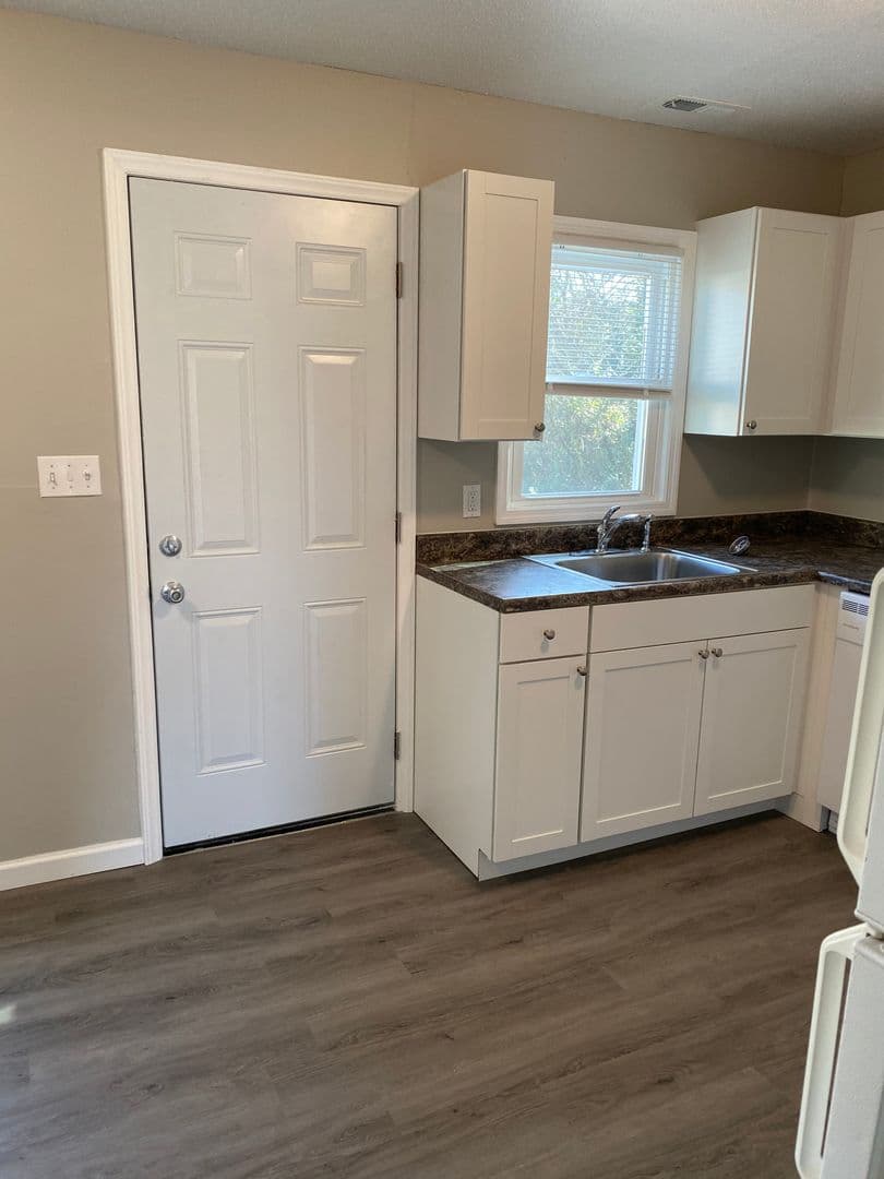 Raleigh Apartment: 4716 Hoyle Drive