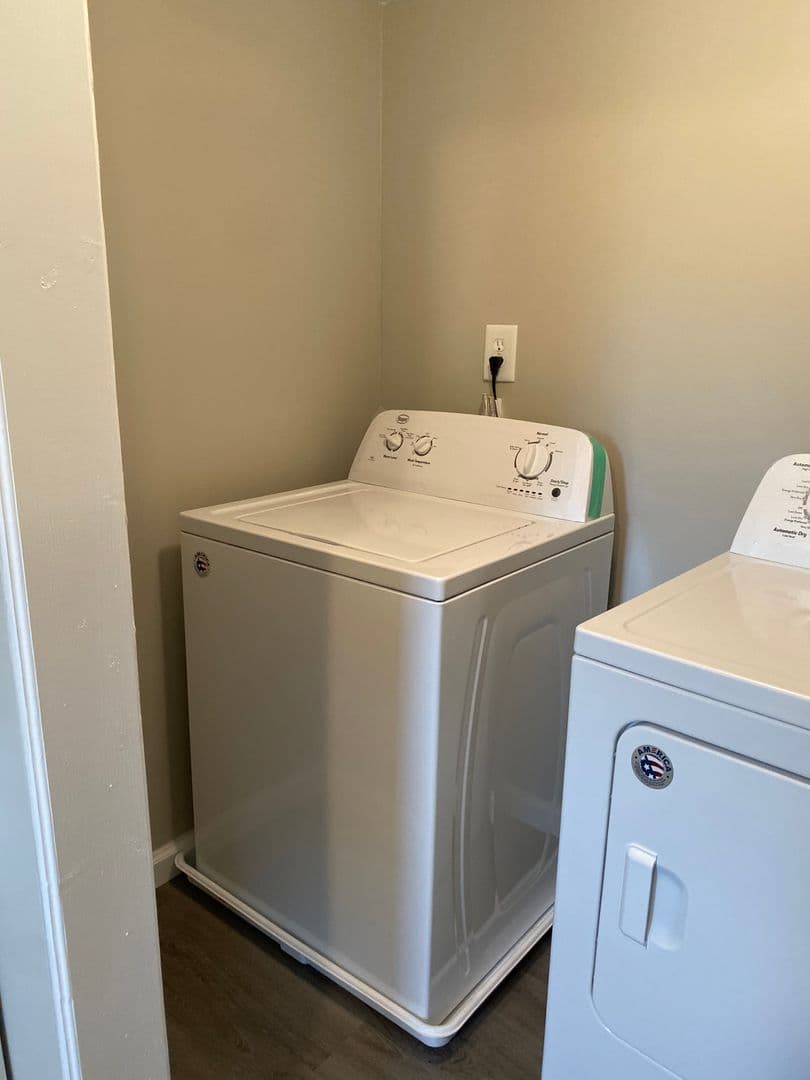 Raleigh Apartment: 4716 Hoyle Drive