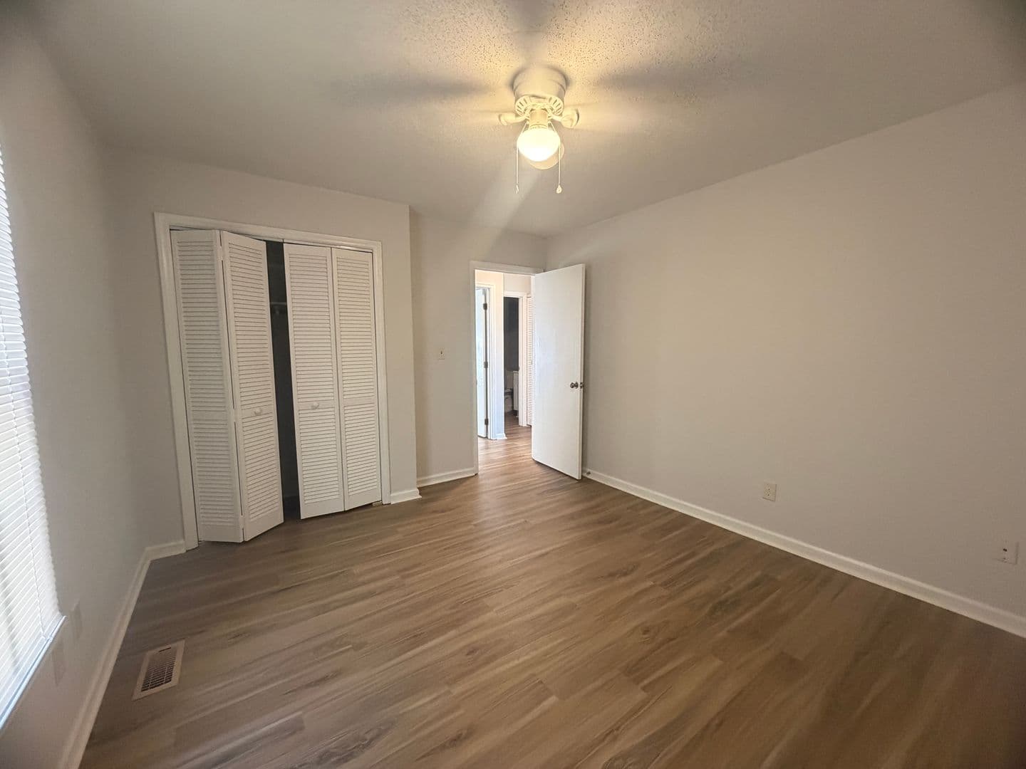Raleigh Apartment: 4816 Hoyle Dr.