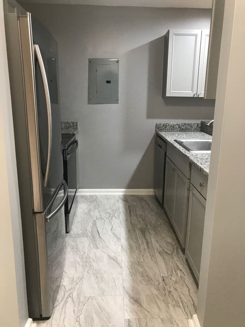 Raleigh Apartment: 1511 Graduate Lane