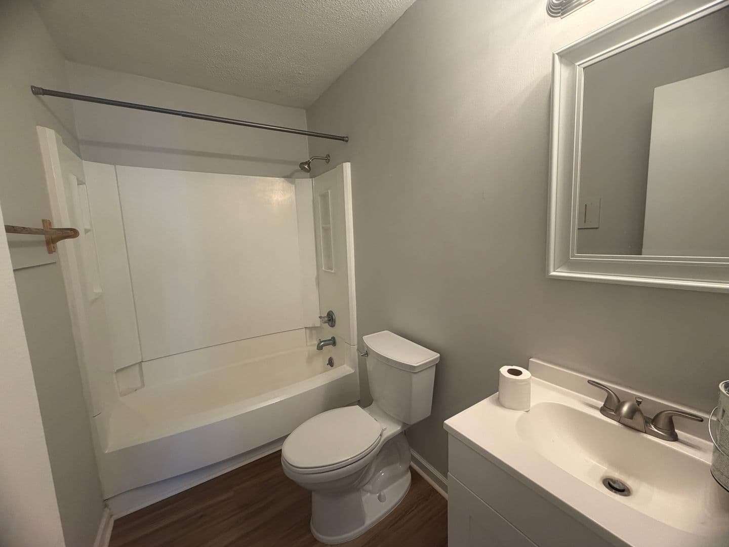 Raleigh Apartment: 4816 Hoyle Dr.