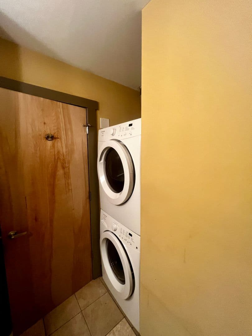 Richmond Apartment: 321 West Franklin Street