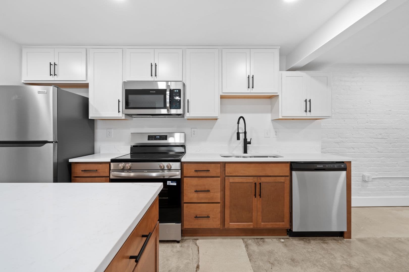 Richmond Apartment: 2033 W Broad St