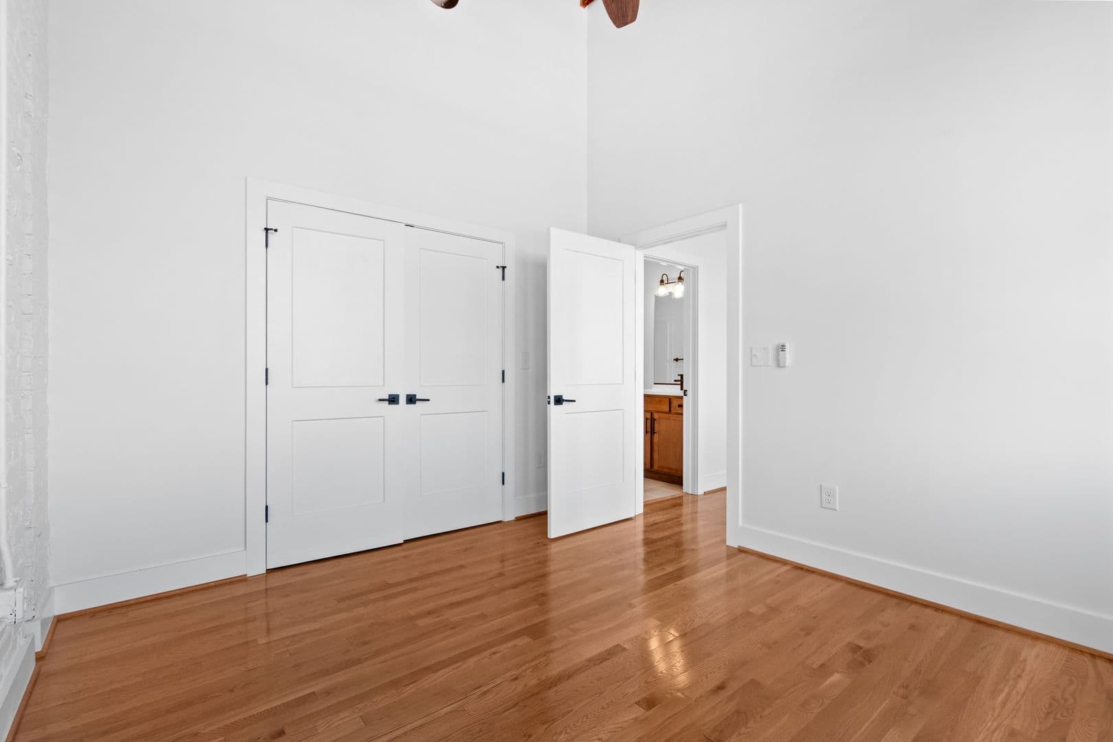 Richmond Apartment: 2033 W Broad St
