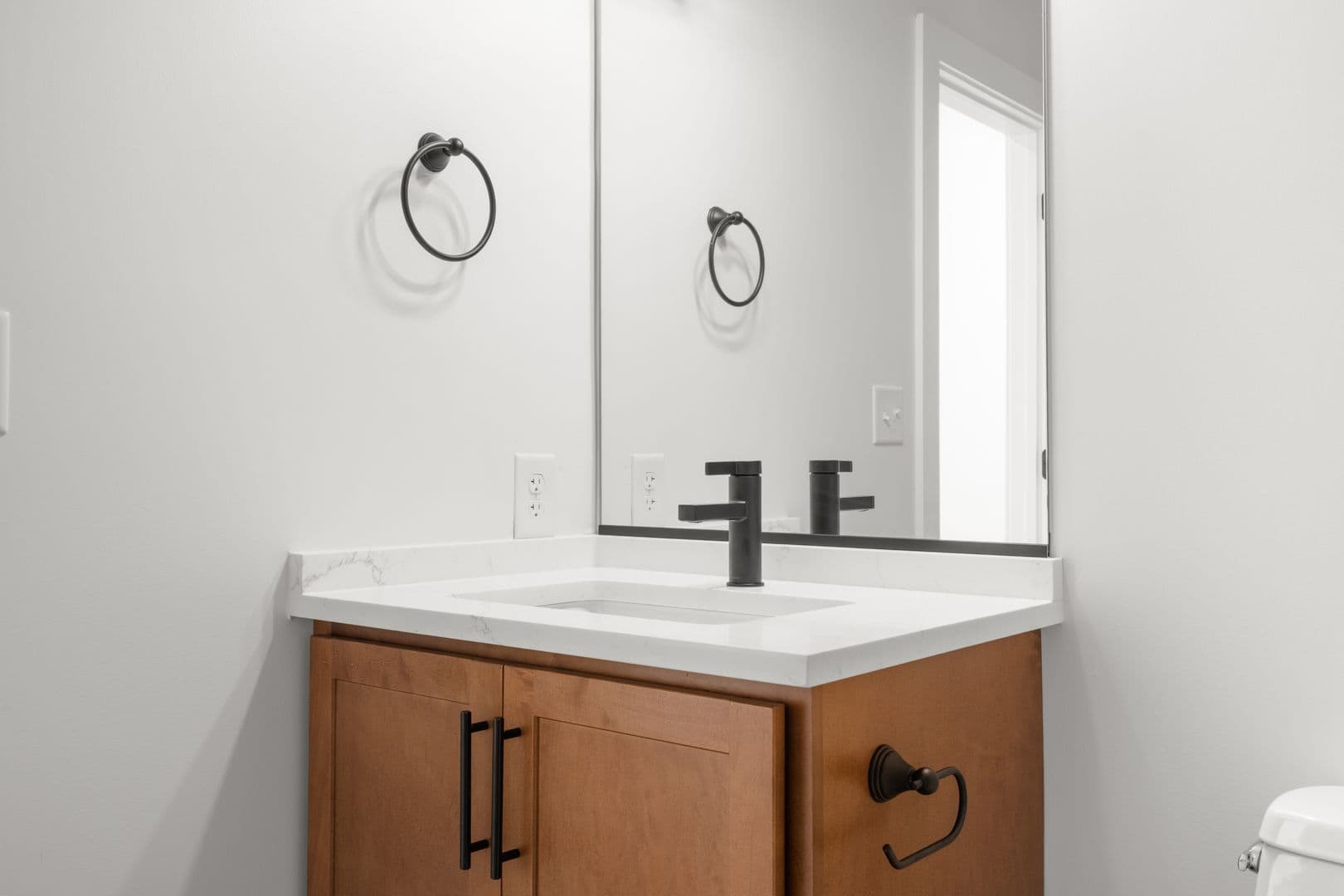 Richmond Apartment: 2033 W Broad St