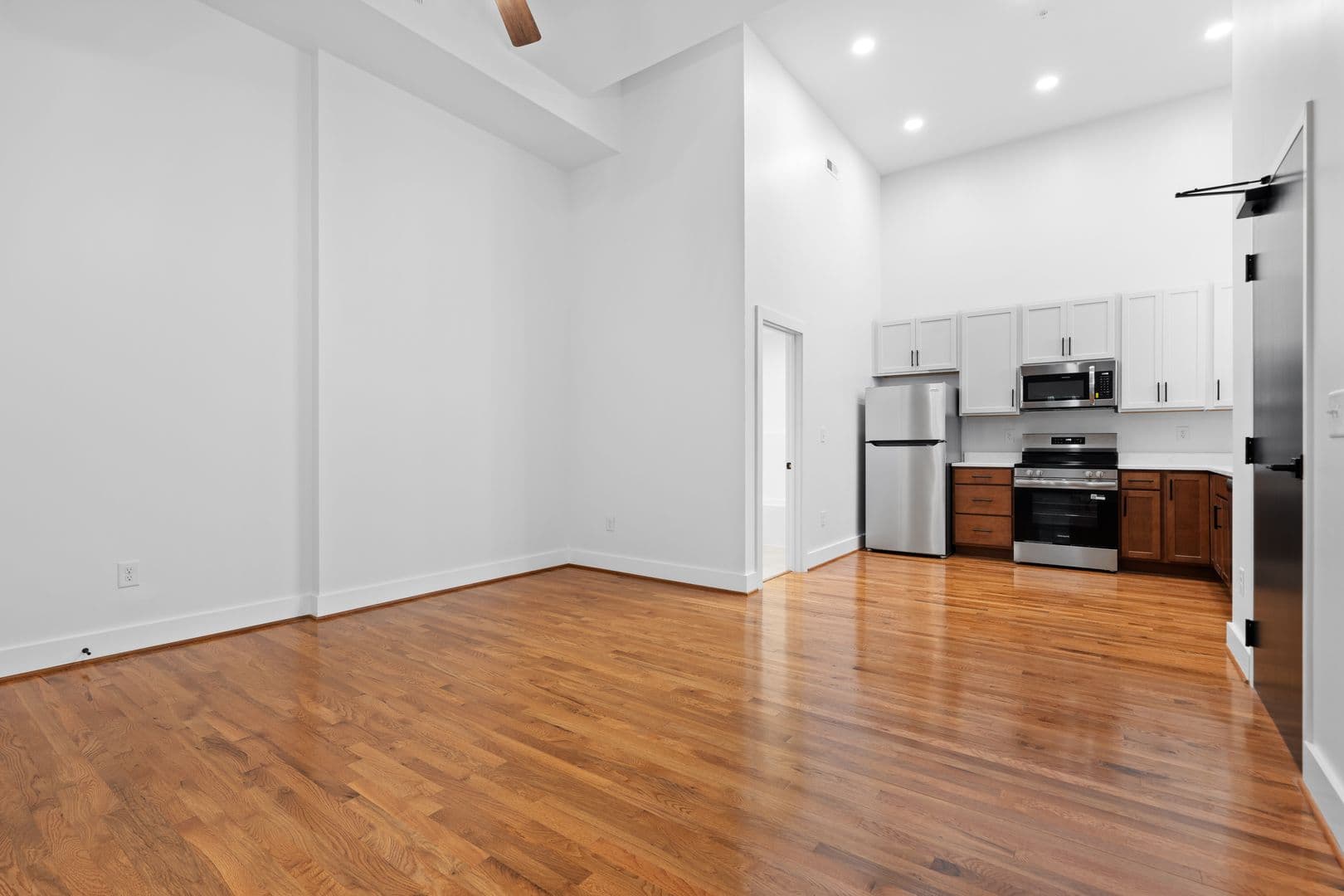 Richmond Apartment: 2033 W Broad St