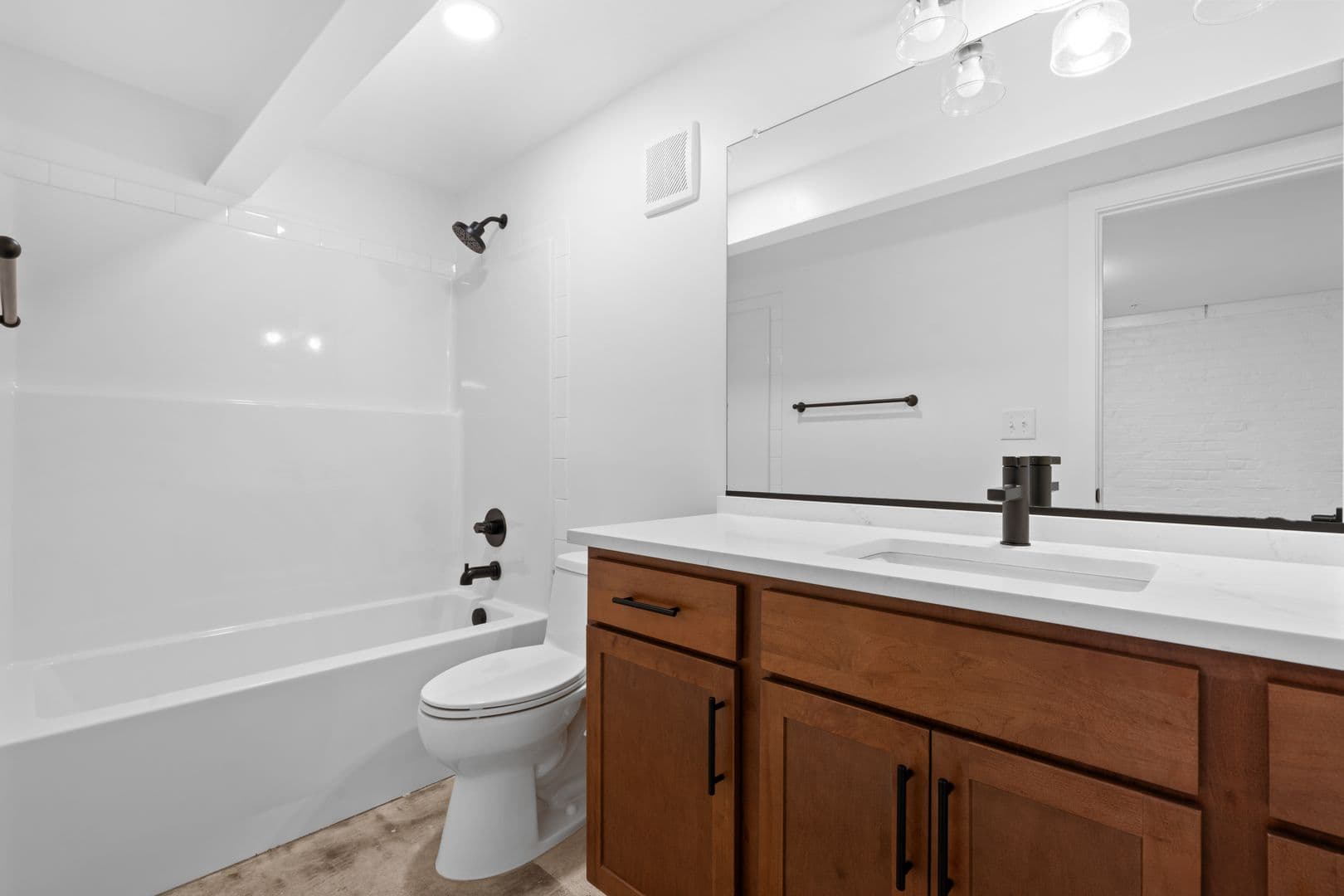 Richmond Apartment: 2033 W Broad St