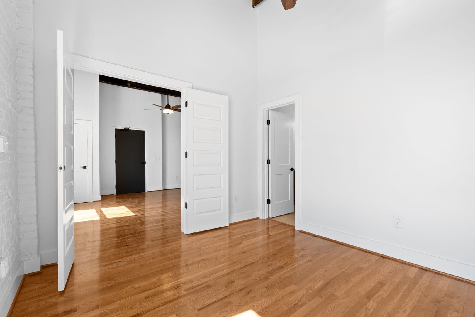 Richmond Apartment: 2033 W Broad St