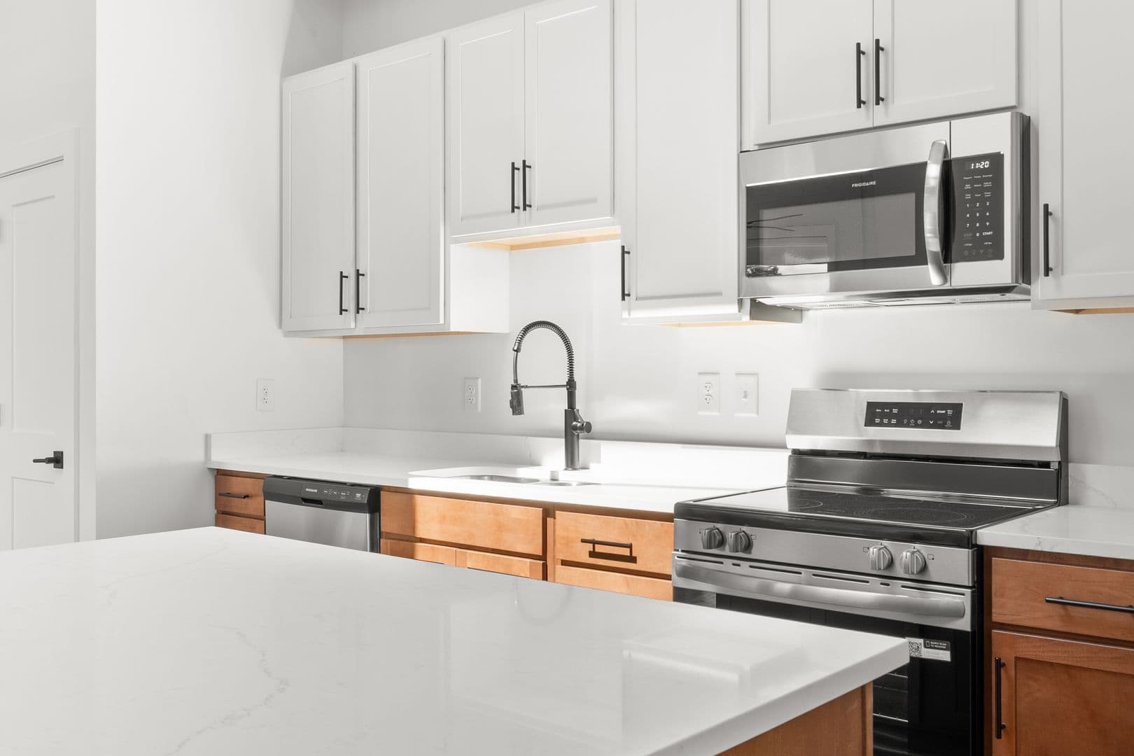 Richmond Apartment: 2033 W Broad St