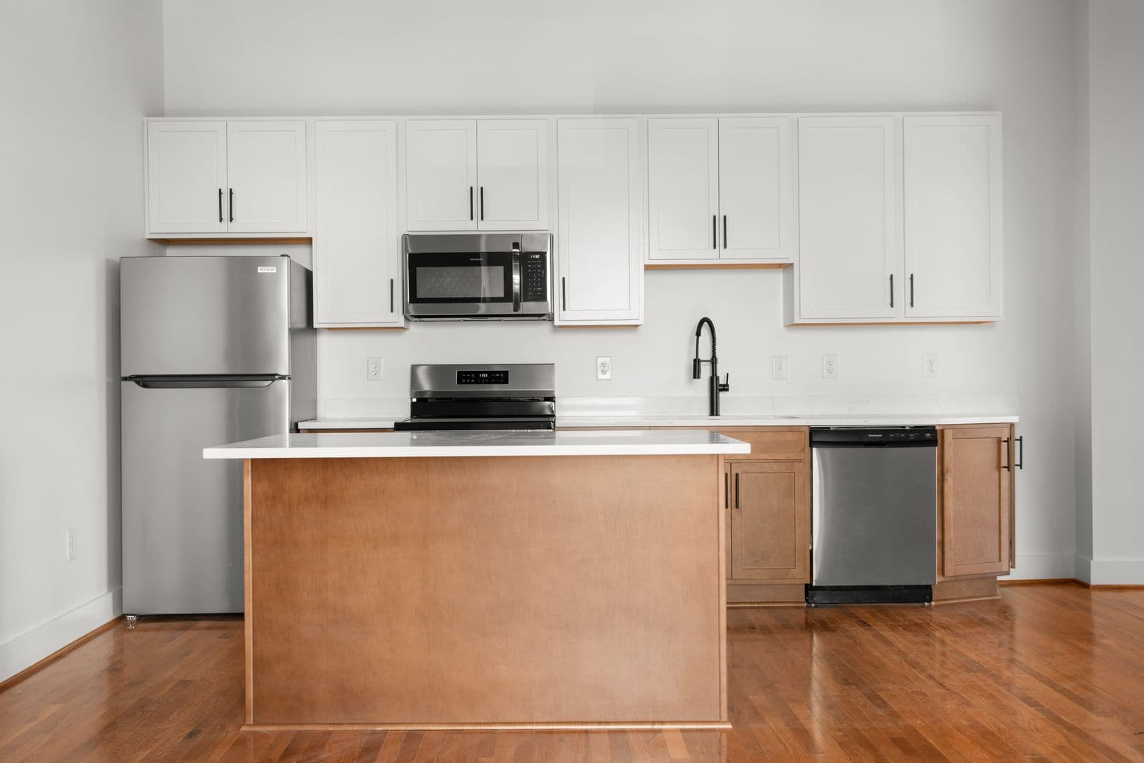 Richmond Apartment: 2033 W Broad St