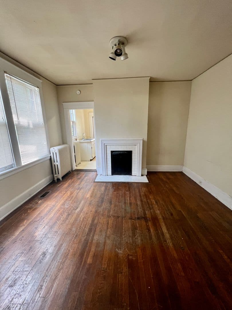 Richmond Apartment: 3310 Barton Ave