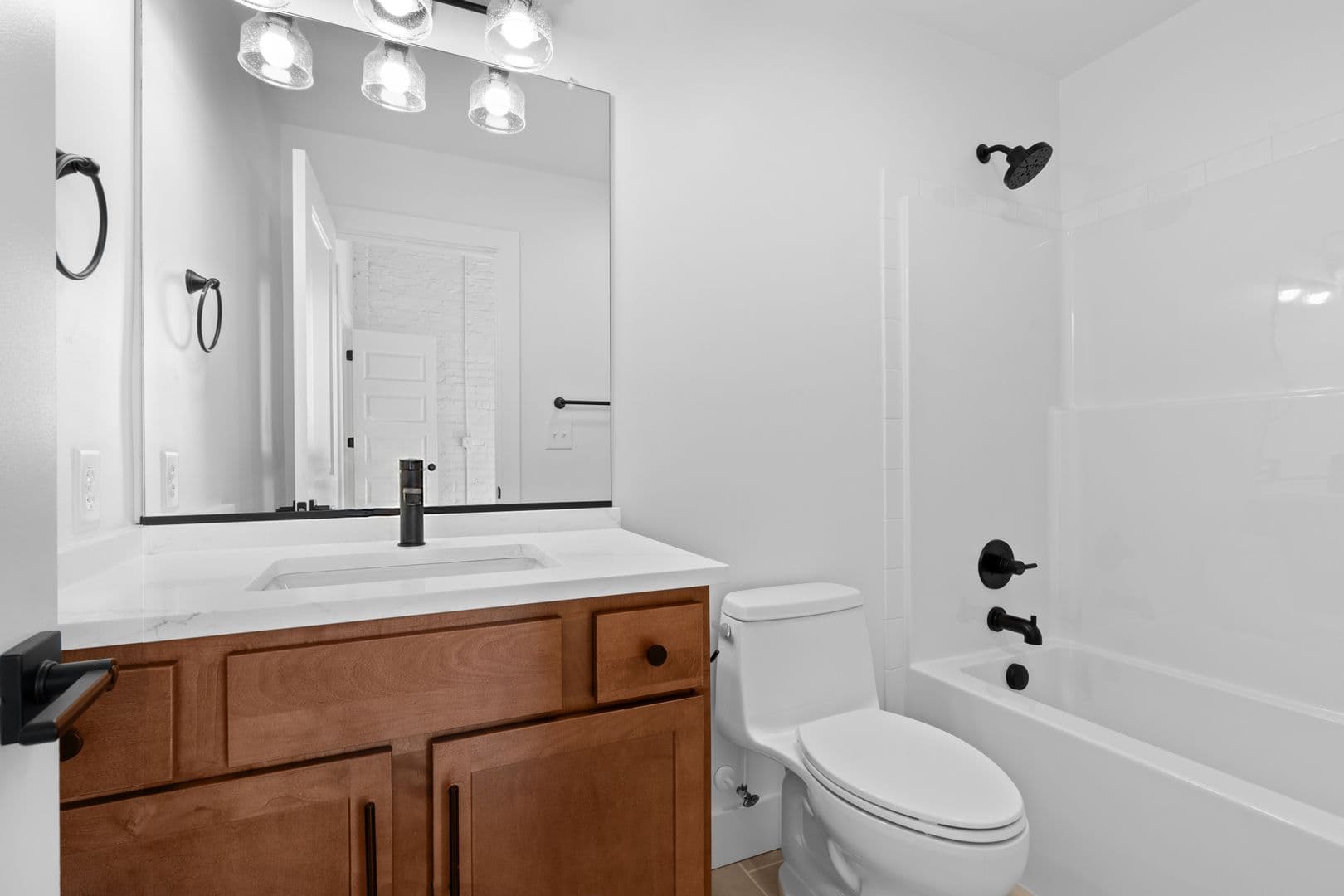Richmond Apartment: 2033 W Broad St