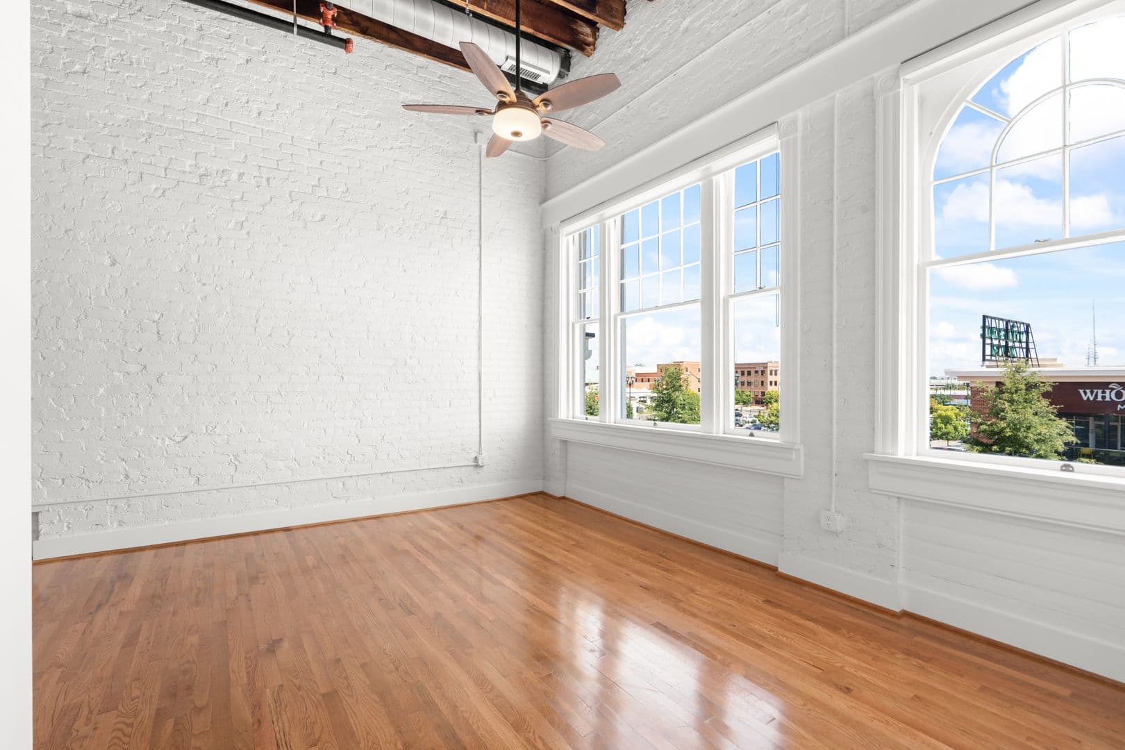 Richmond Apartment: 2033 W Broad St