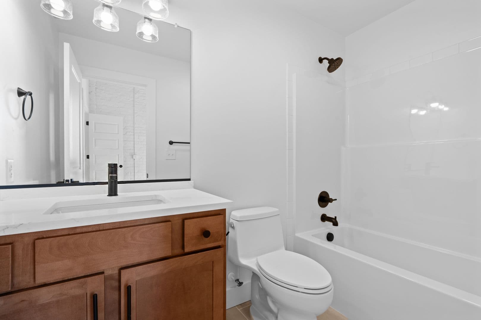 Richmond Apartment: 2033 W Broad St