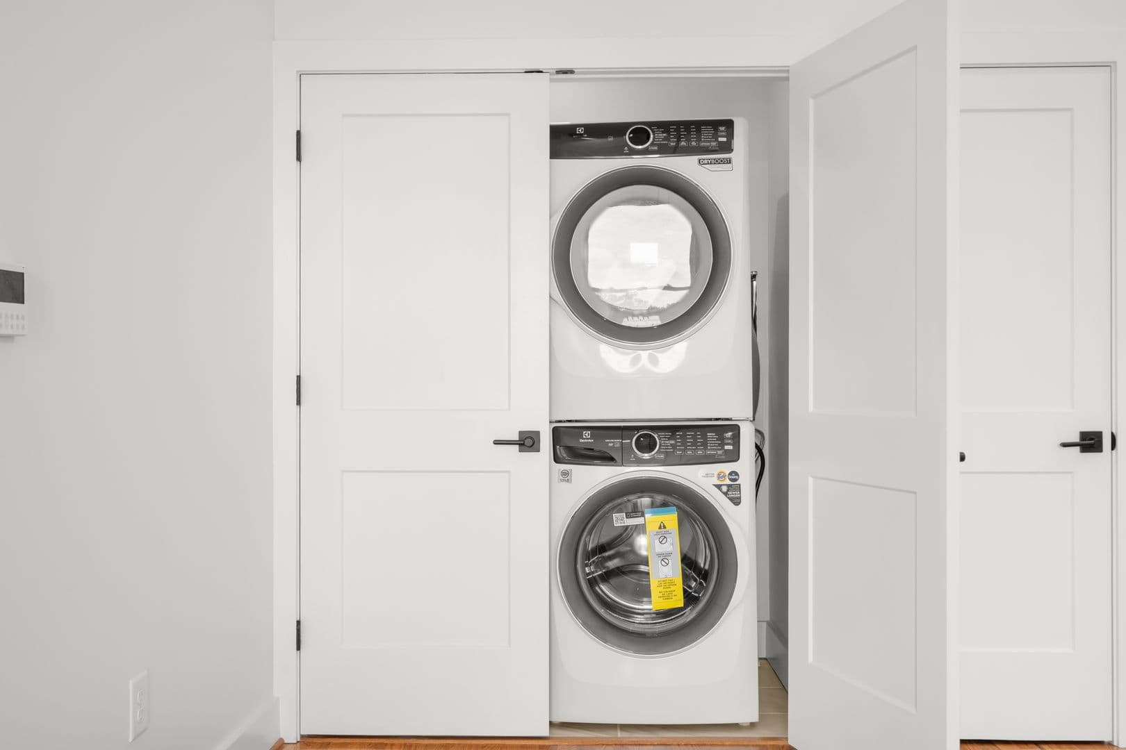 Richmond Apartment: 2033 W Broad St