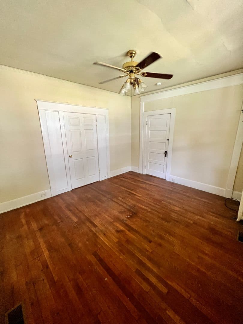 Richmond Apartment: 3310 Barton Ave