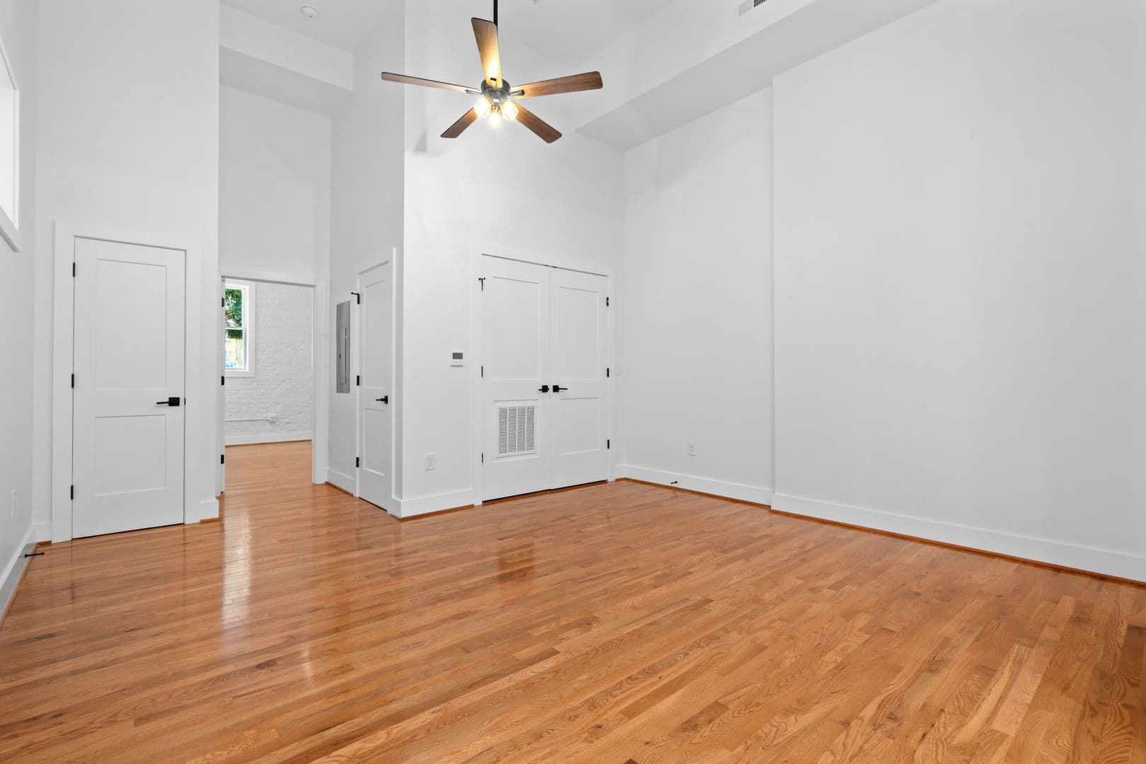 Richmond Apartment: 2033 W Broad St