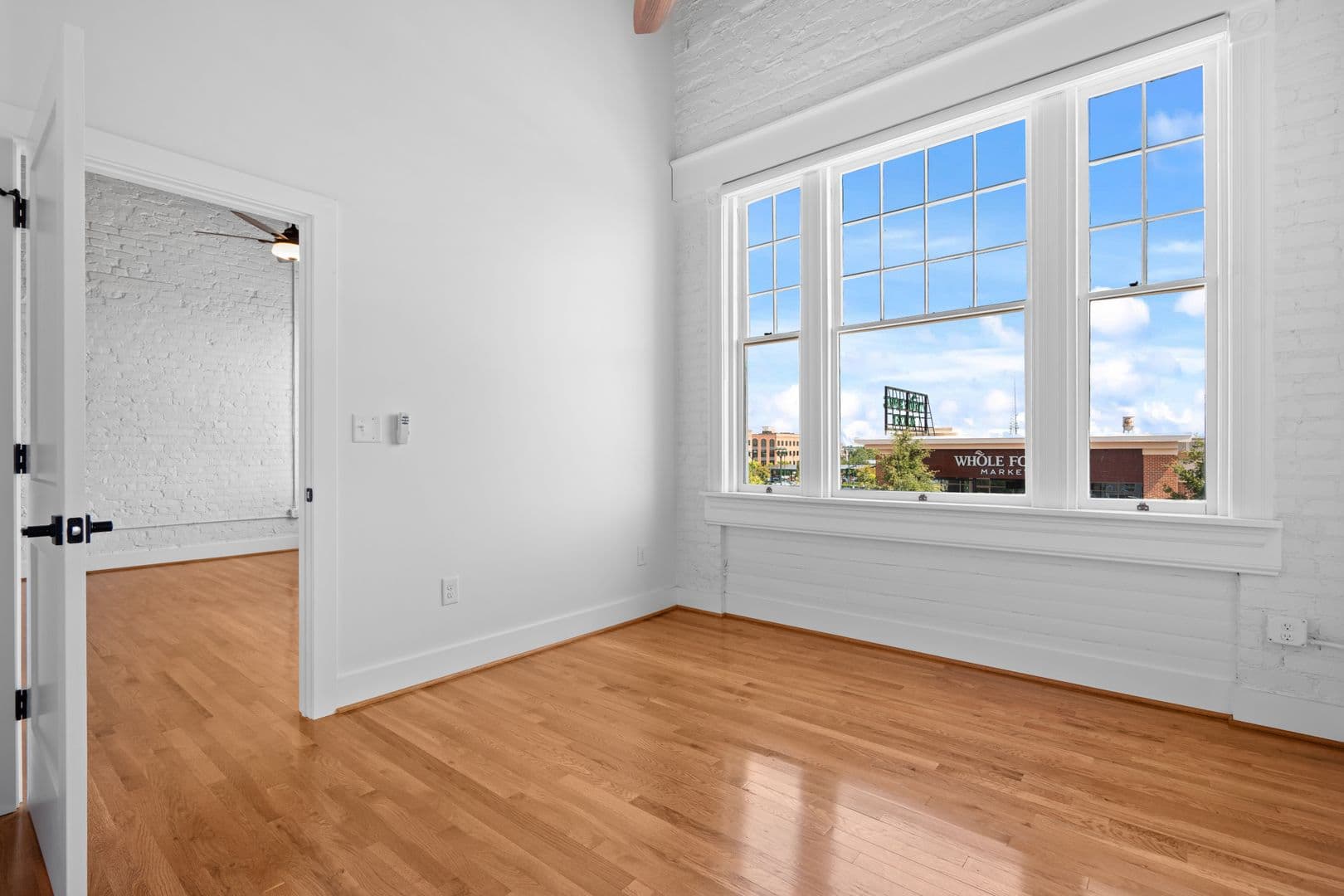 Richmond Apartment: 2033 W Broad St