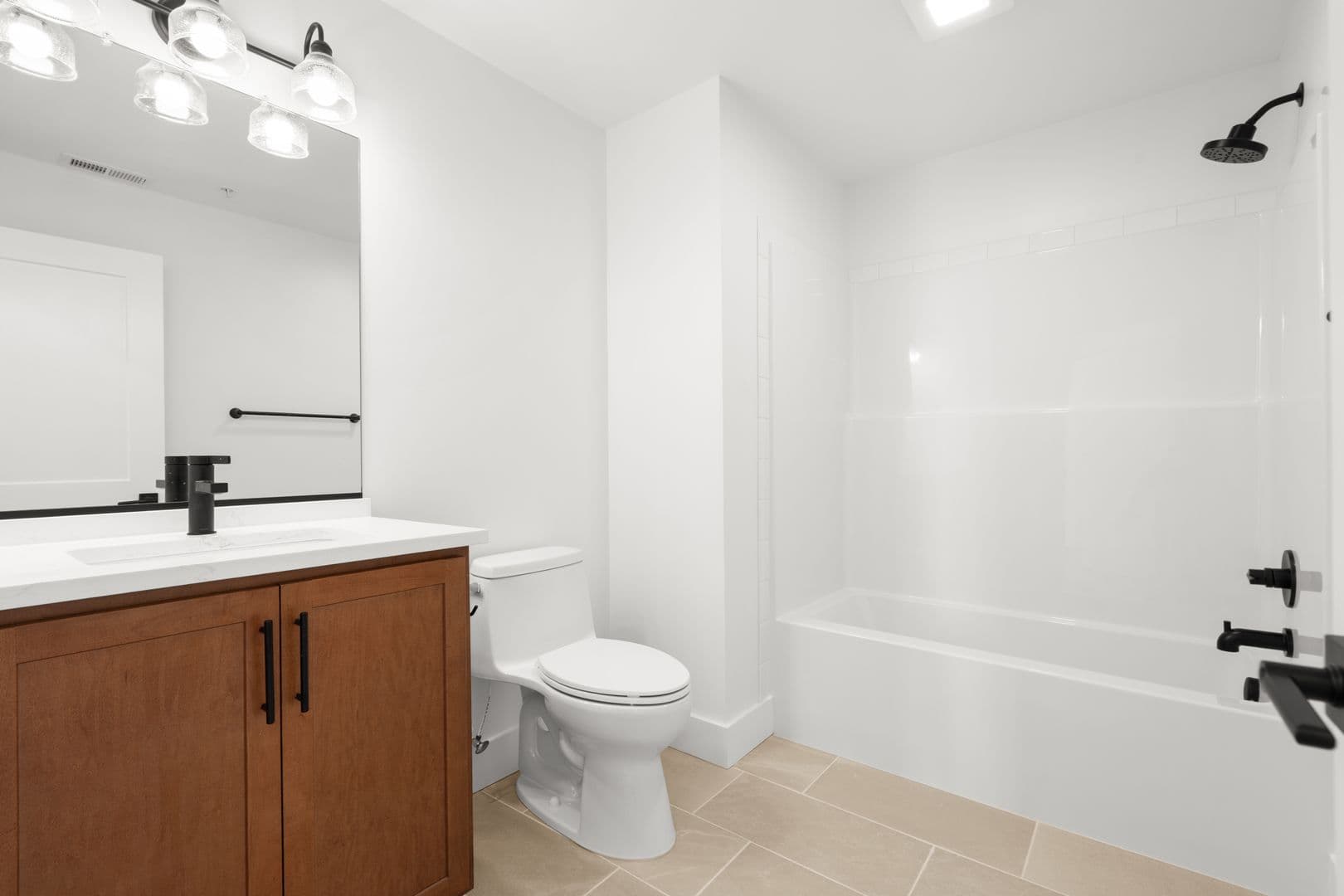 Richmond Apartment: 2033 W Broad St