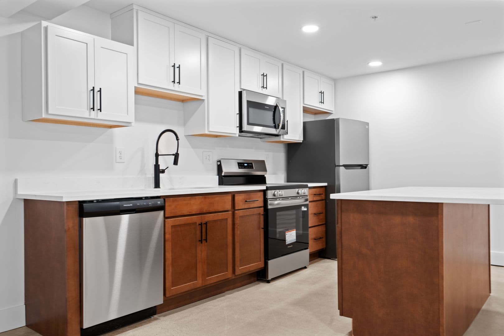 Richmond Apartment: 2033 W Broad St
