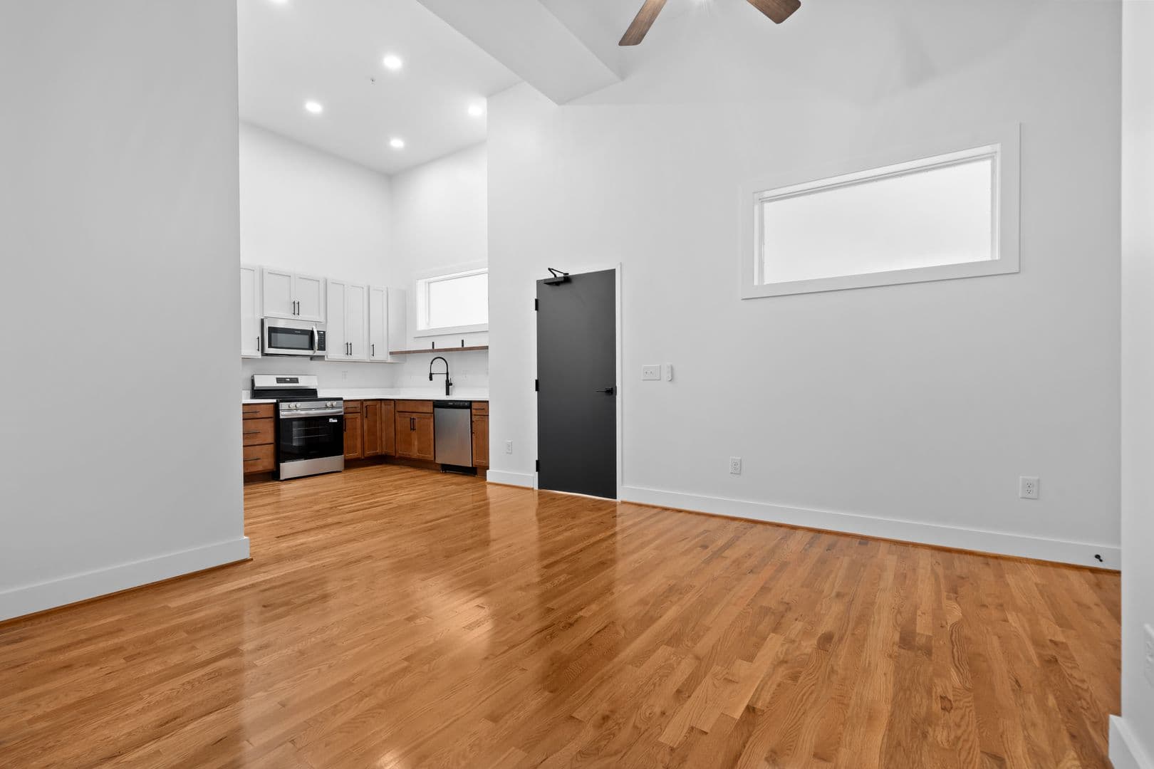 Richmond Apartment: 2033 W Broad St