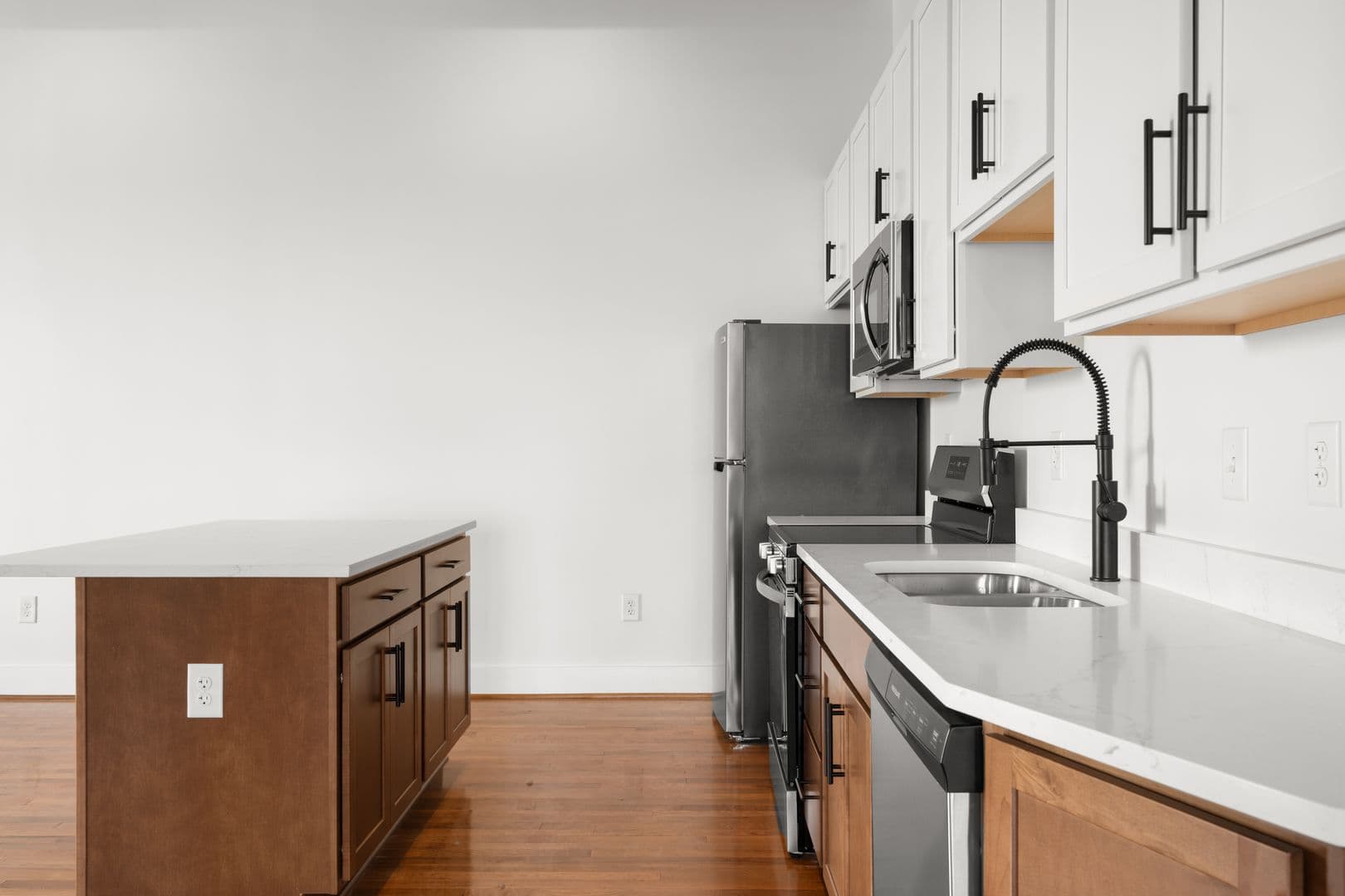 Richmond Apartment: 2033 W Broad St