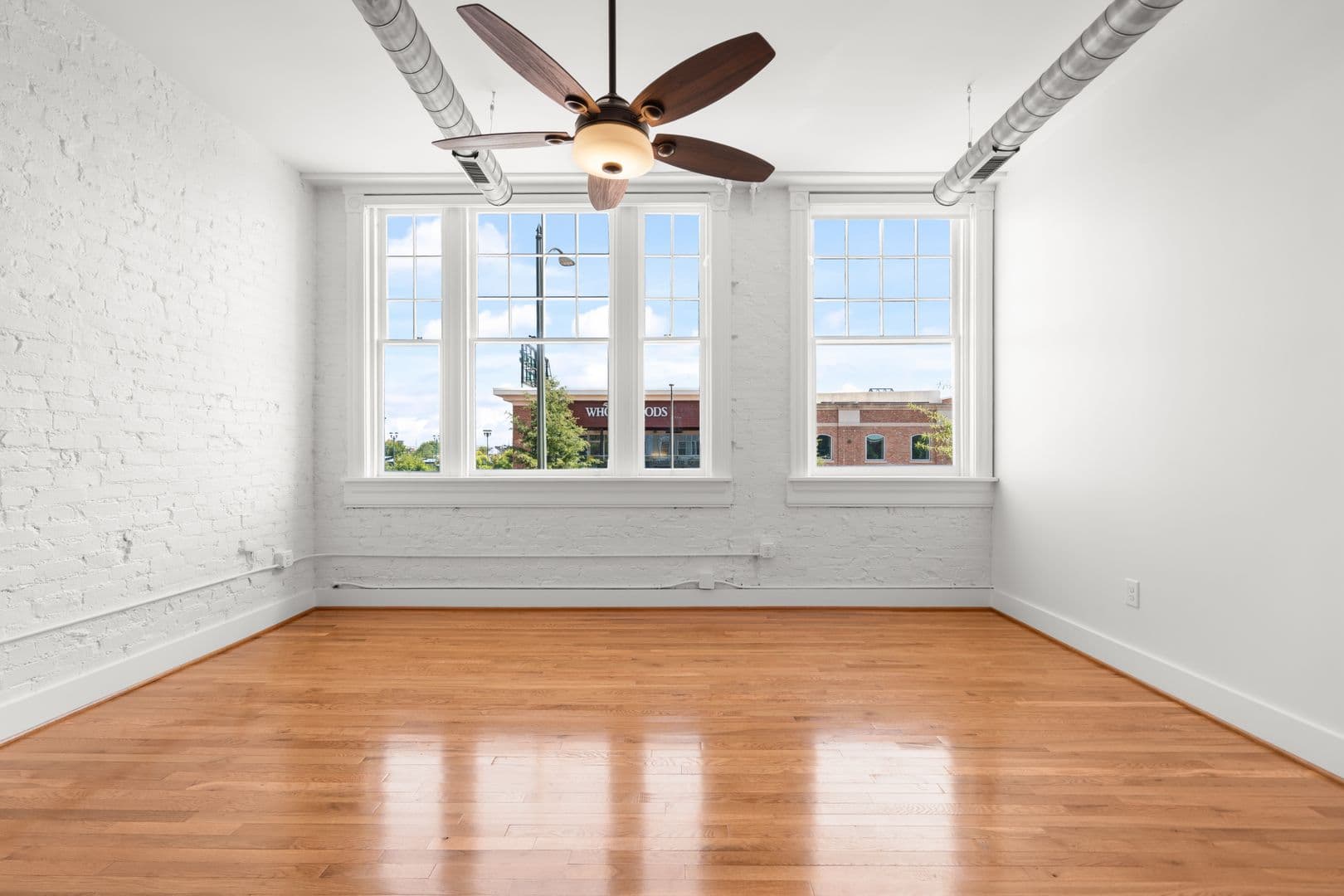 Richmond Apartment: 2033 W Broad St