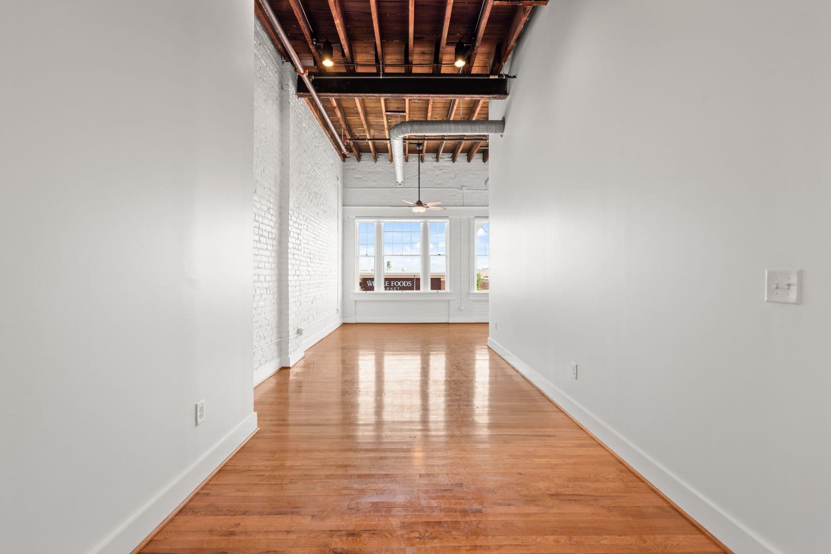 Richmond Apartment: 2033 W Broad St