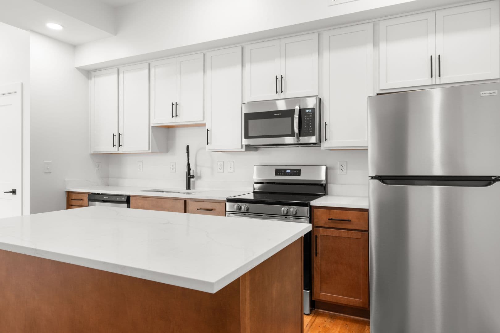 Richmond Apartment: 2033 W Broad St