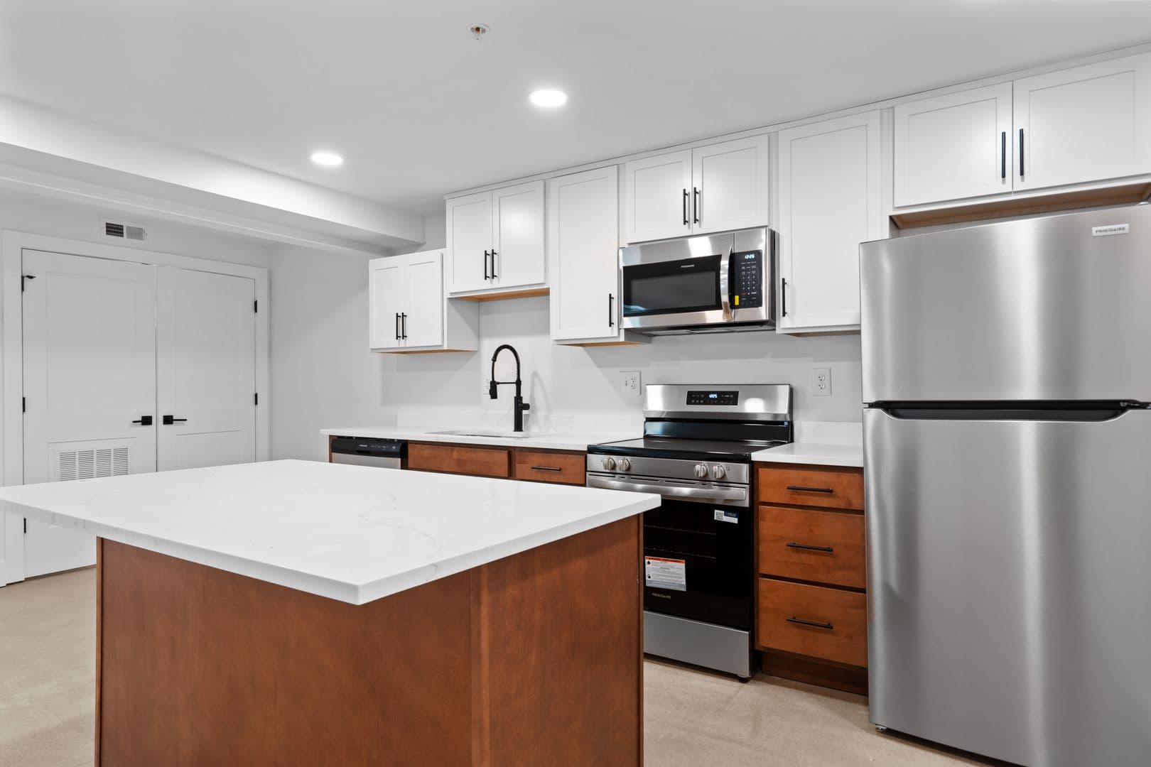 Richmond Apartment: 2033 W Broad St